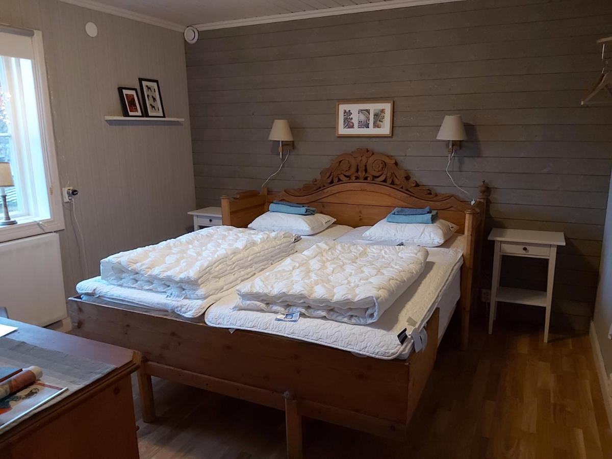 Double Room with Shared Bathroom,228231878:JPEG